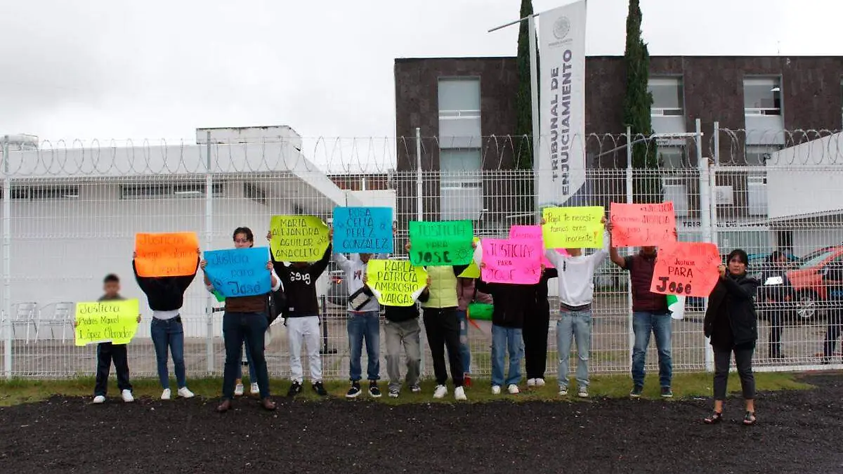 protestan familiares de detenido por delito que no cometio